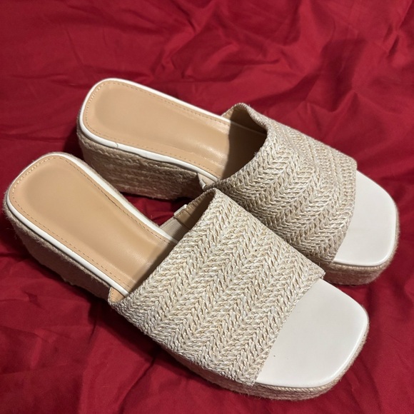 PLATFORM SANDALS - Picture 2 of 7